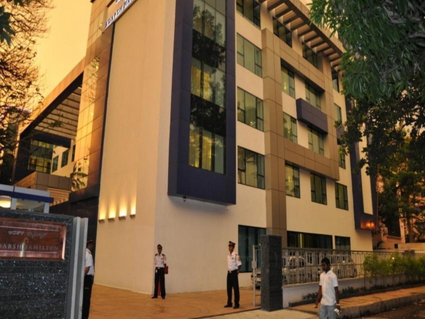Adarsh Hamilton Hotel Bangalore Bagian luar foto